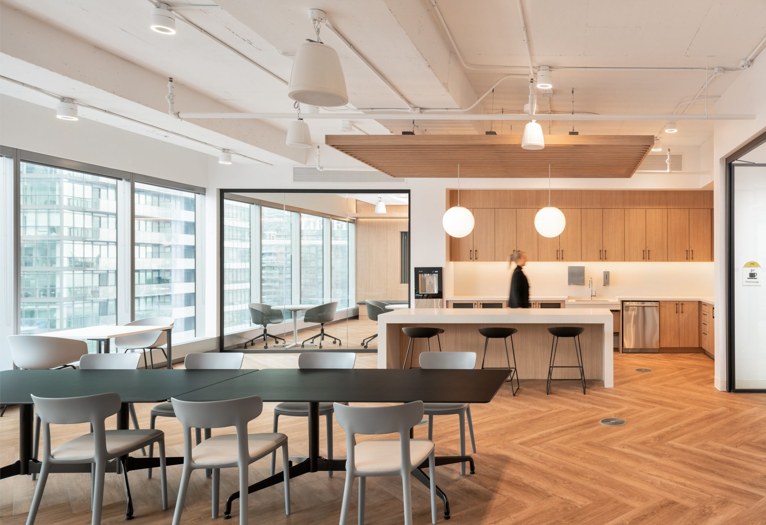 Lifeworks Head Office – TPL Lighting is a commercial lighting agency ...